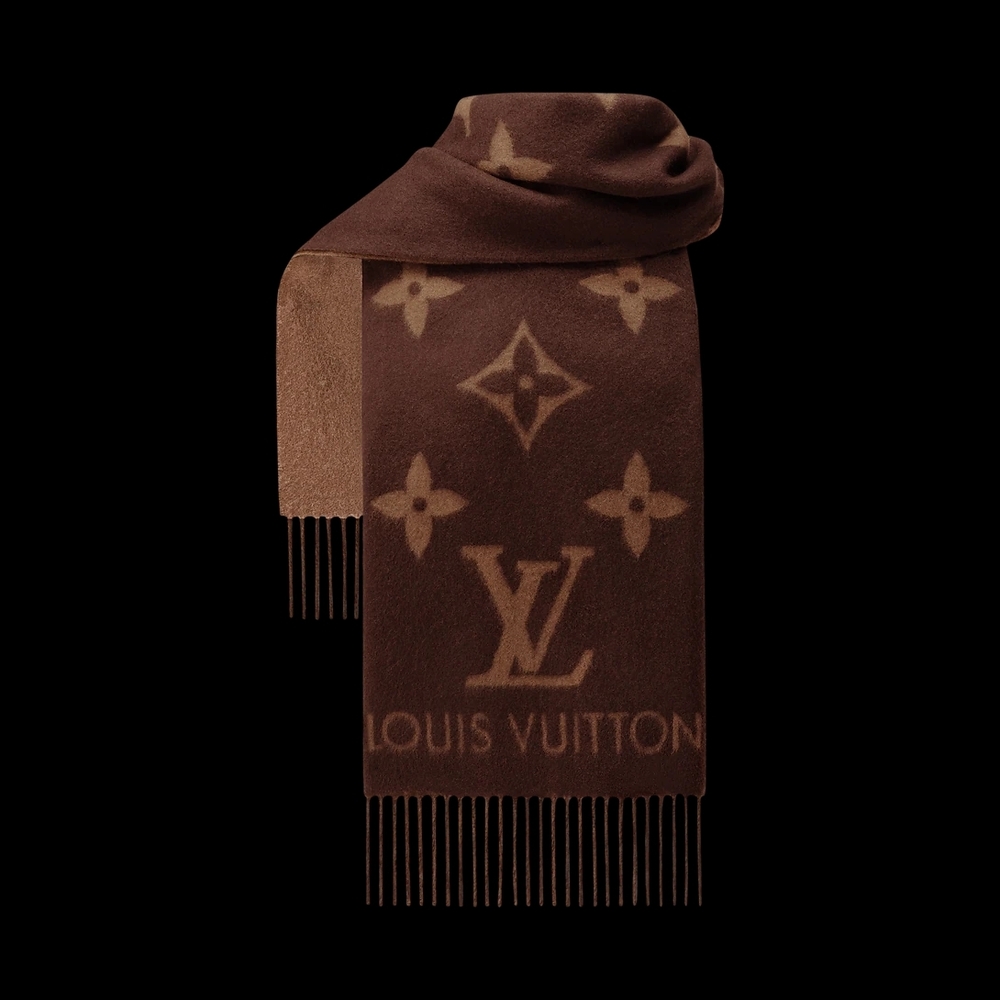 Louis Vuitton Elegant Brown Monogram Scarf